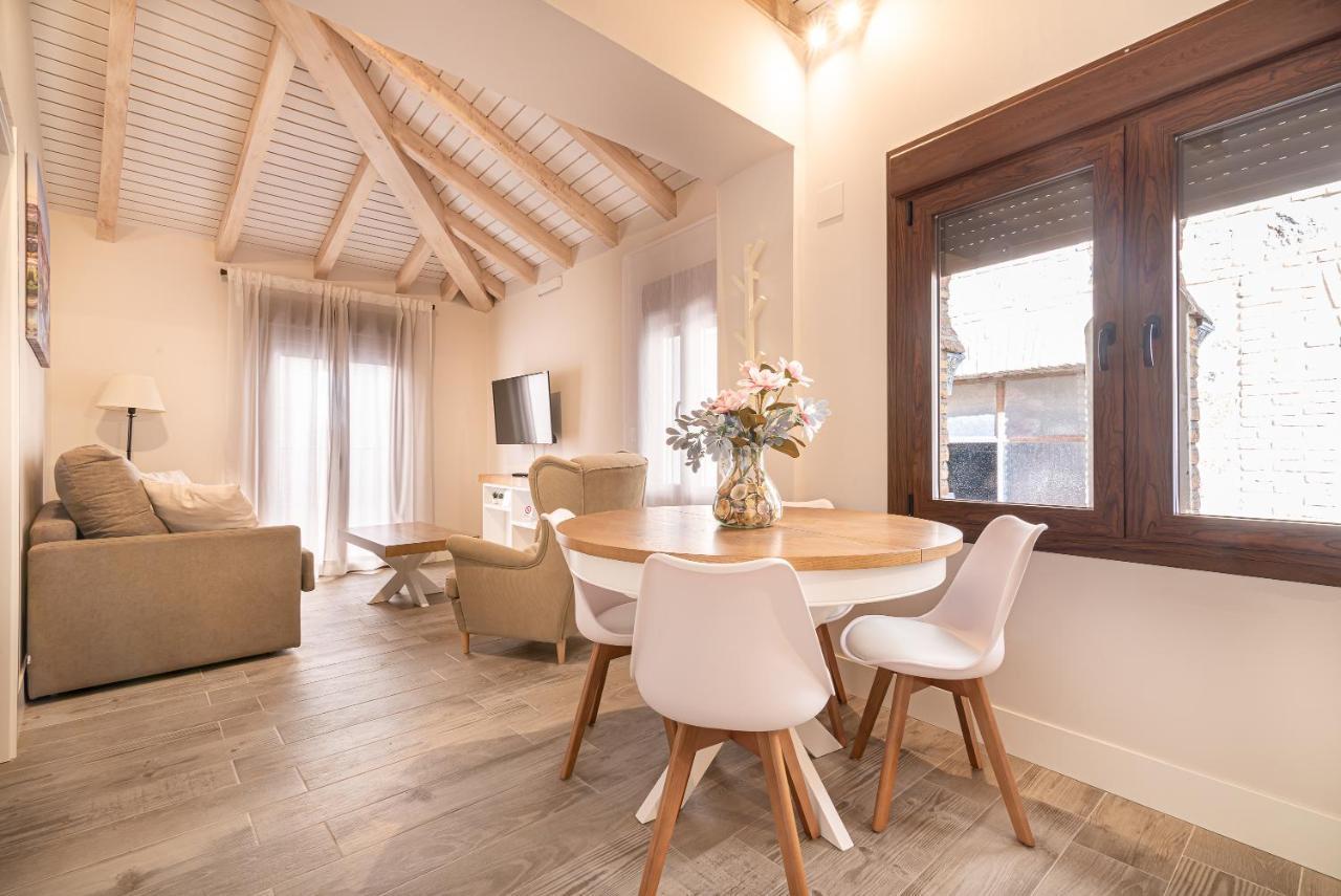 Aires De Toledo Apartment Bagian luar foto